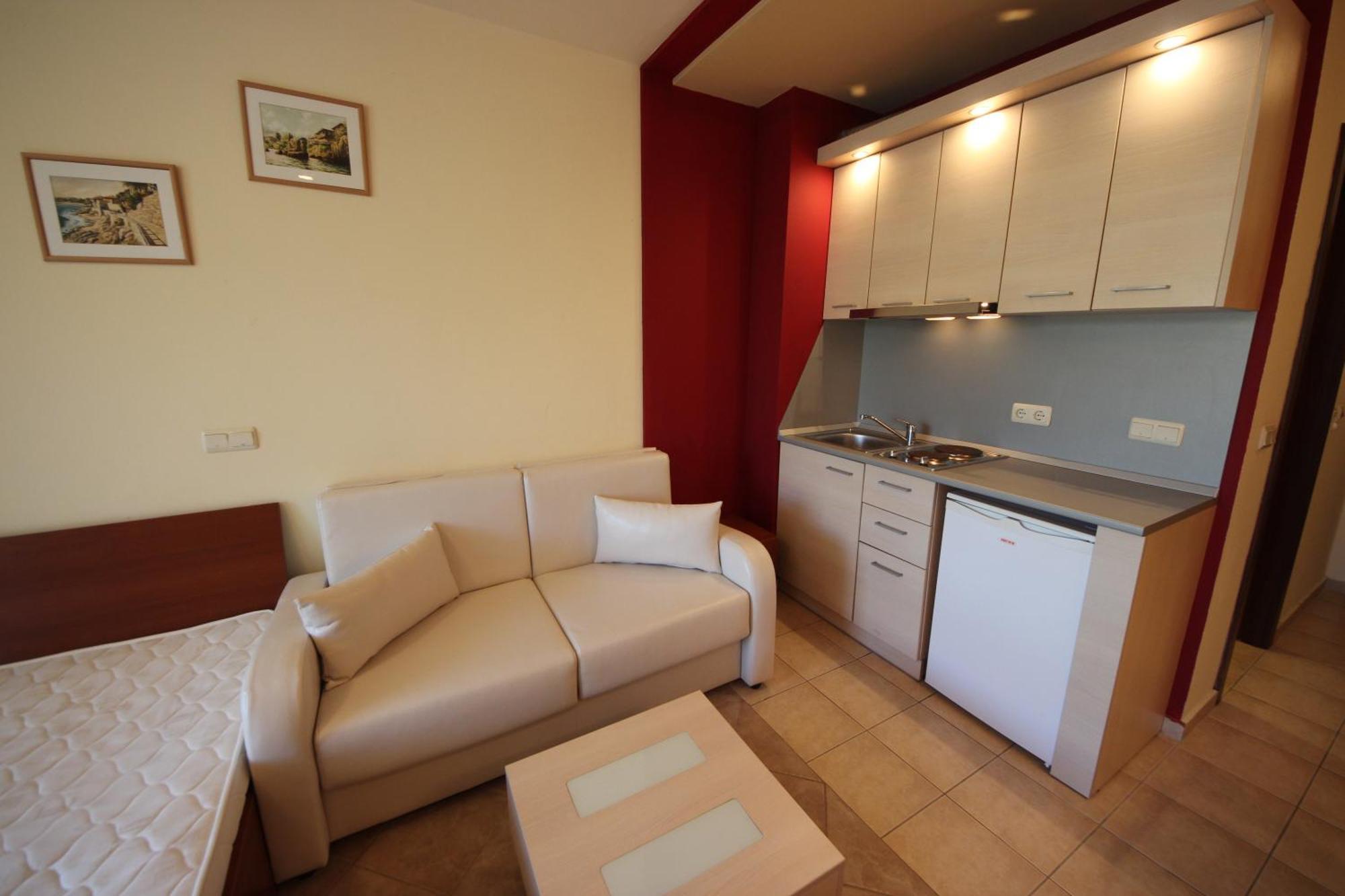 Menada Kavaci Apartment