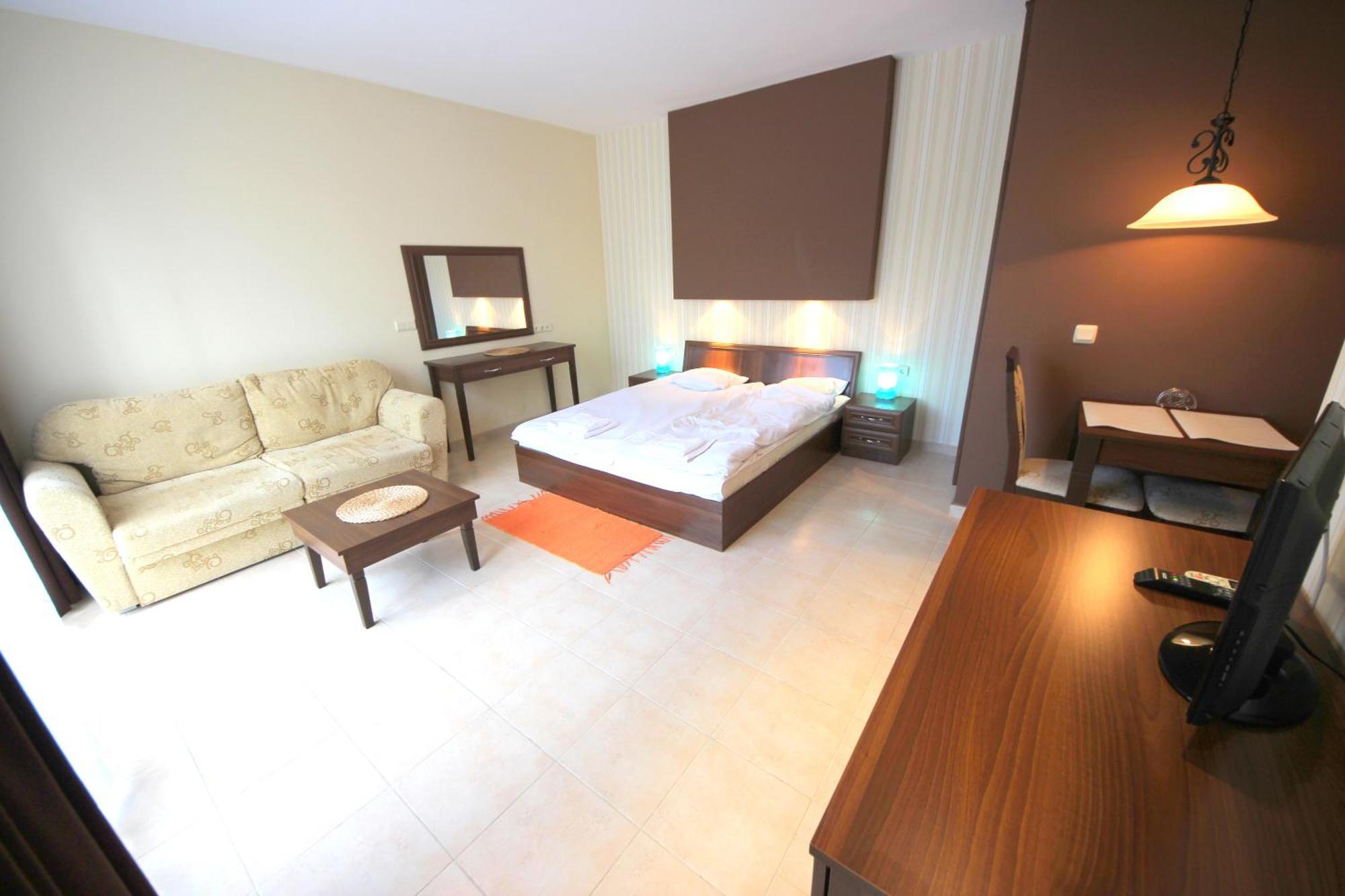 Menada Kavaci Apartment